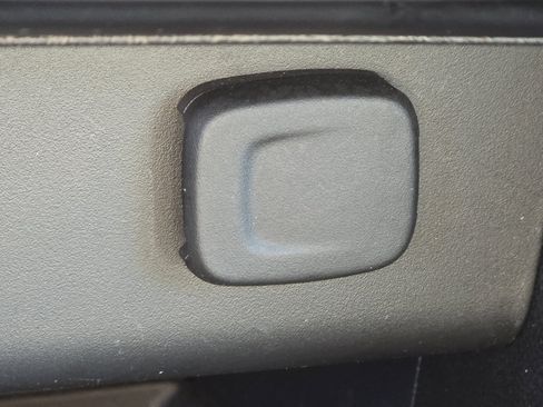 Used 2025 Buick Encore GX Preferred image 8