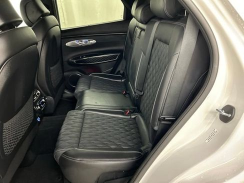 Used 2023 Genesis GV70 3.5T Sport w/ Sport Prestige Package AWD/4WD image 27