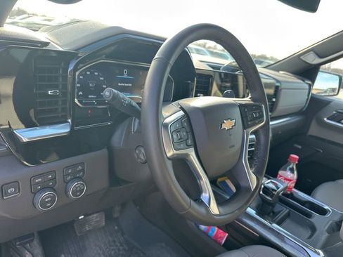 Used 2024 Chevrolet Silverado 1500 LTZ image 43