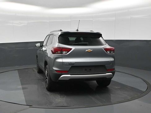 Used 2025 Chevrolet TrailBlazer LT AWD/4WD image 7