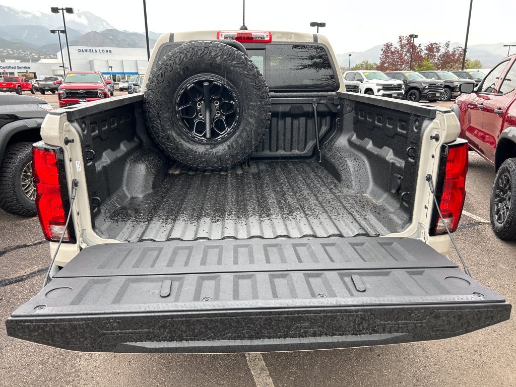 New 2026 Chevrolet Colorado ZR2 w/ ZR2 Bison Edition AWD/4WD image 4