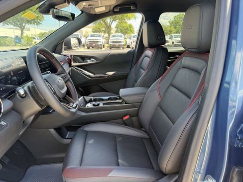 New 2026 Chevrolet Equinox RS w/ Convenience Package III FWD image 24