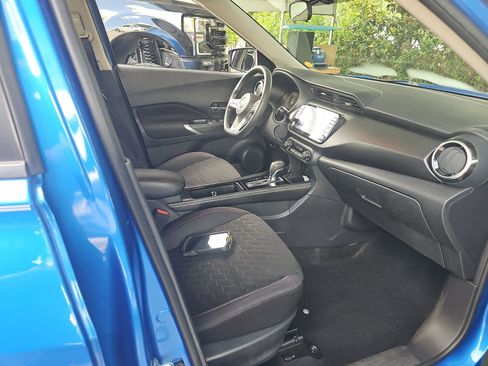 Used 2021 Nissan Kicks SV FWD image 14