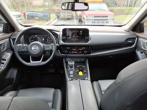 Used 2021 Nissan Rogue SL w/ Premium Package image 20