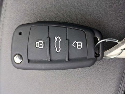 Used 2021 Audi Q3 2.0T Premium w/ Convenience Package image 33