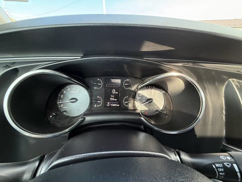 Used 2018 Toyota Sequoia TRD Sport AWD/4WD image 15