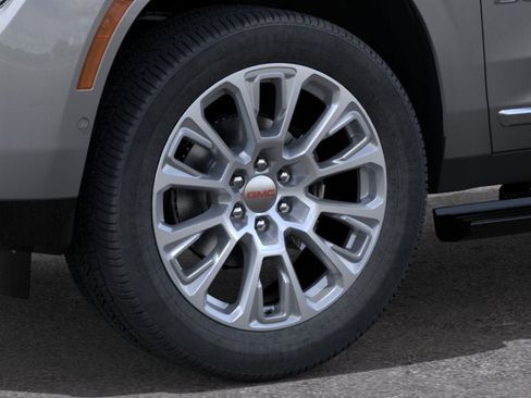 New 2026 GMC Yukon Denali AWD/4WD image 9