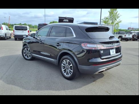 Used 2022 Lincoln Nautilus AWD w/ Premium Package image 26