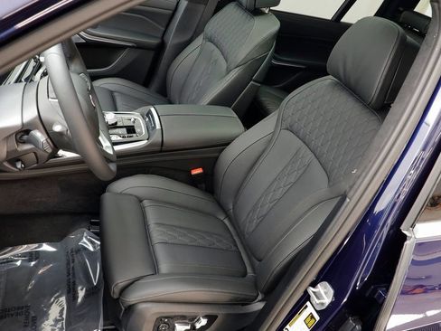 New 2026 BMW ALPINA XB7 AWD/4WD image 8