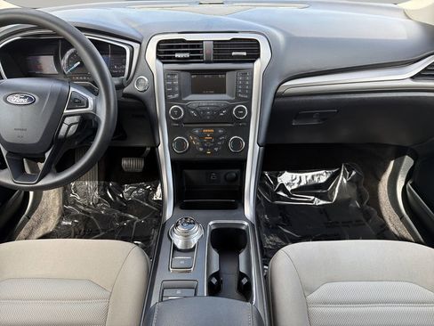 Used 2017 Ford Fusion S FWD image 14