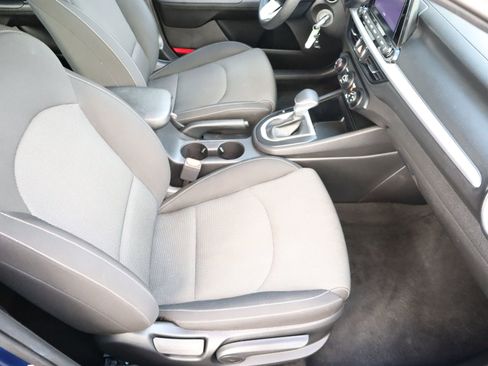 Used 2023 Kia Forte LXS image 49