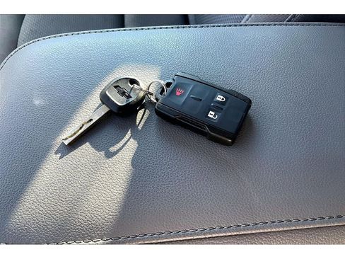 Used 2019 Chevrolet Colorado LT image 11