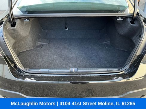 Used 2025 Subaru Legacy Premium image 12