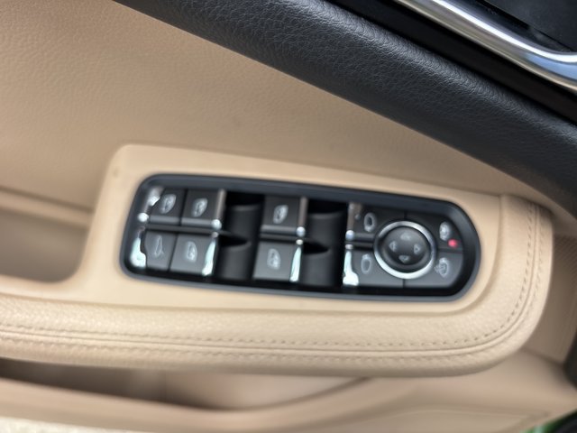 Used 2021 Porsche Macan S AWD/4WD image 21