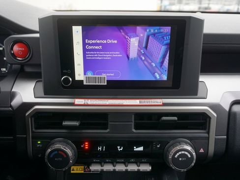 Certified 2025 Toyota 4Runner TRD Off-Road image 10