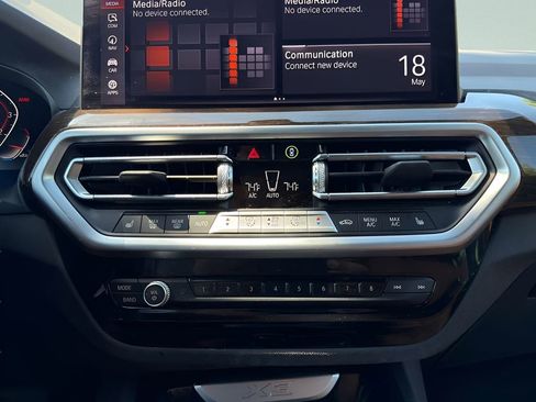 Certified 2024 BMW X3 sDrive30i w/ Premium Package RWD image 17