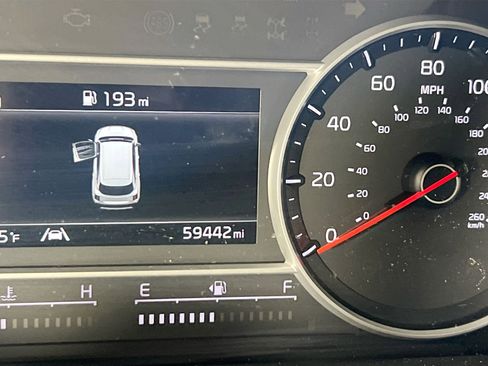 Used 2022 Kia Sorento S w/ Panoramic Sunroof Package image 12