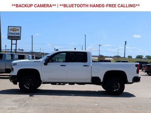 New 2026 Chevrolet Silverado 2500 ZR2 AWD/4WD image 5