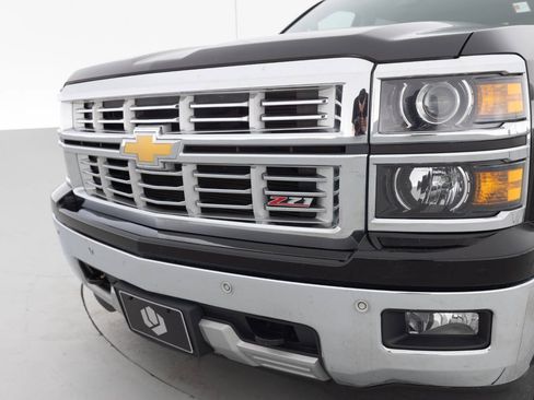 Used 2015 Chevrolet Silverado 1500 LTZ Z71 w/ LTZ Plus Package AWD/4WD image 15