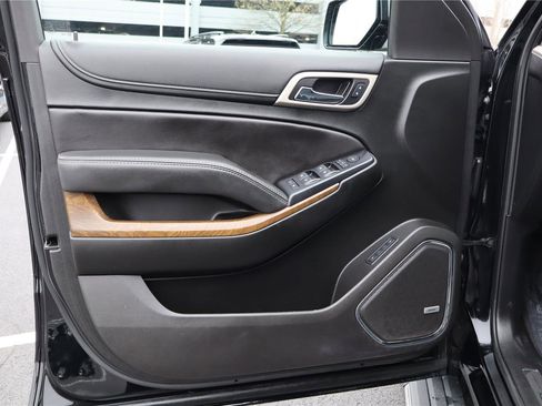 Used 2019 GMC Yukon Denali w/ Denali Ultimate Package image 13