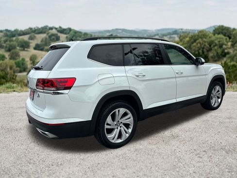 Used 2021 Volkswagen Atlas SE w/ Panoramic Sunroof Package FWD image 18