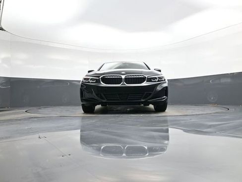 New 2026 BMW 330i xDrive Sedan w/ Convenience Package image 38