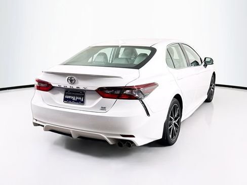 Used 2023 Toyota Camry SE image 8