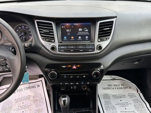 Used 2018 Hyundai Tucson SEL image 12