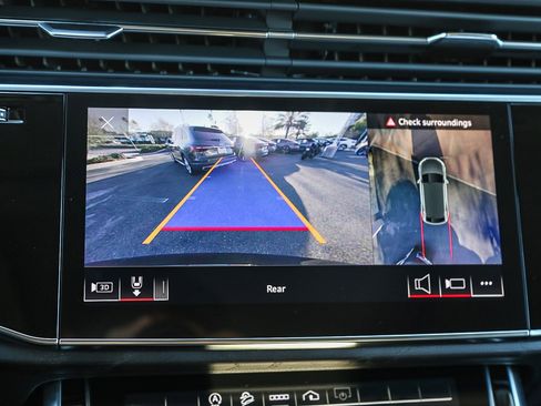 Certified 2023 Audi Q8 Premium Plus w/ Premium Plus Package image 24