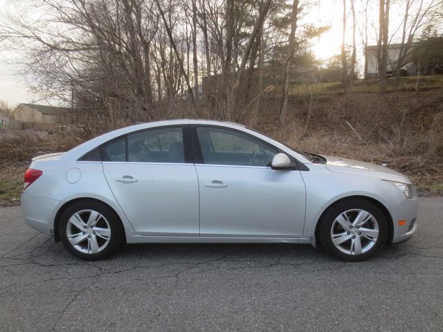 Used 2014 Chevrolet Cruze Diesel w/ Enhanced Safety Package FWD image 11