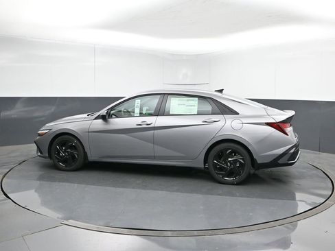 New 2026 Hyundai Elantra Sport image 3