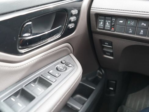 Used 2018 Honda Odyssey Elite image 15