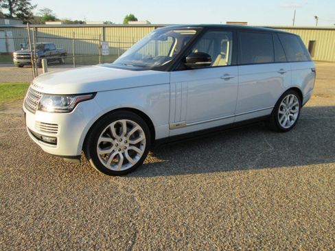 Used 2016 Land Rover Range Rover Long Wheelbase Supercharged image 2