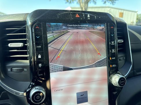 Used 2025 RAM 2500 Laramie image 16