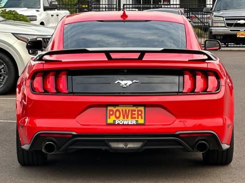 Used 2020 Ford Mustang Coupe RWD image 5