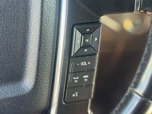 Used 2016 Lincoln Navigator L Select image 16