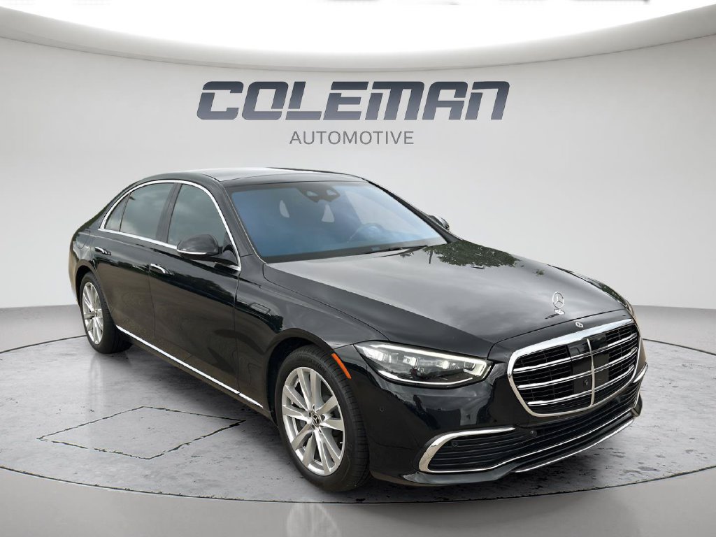 Used 2022 Mercedes-Benz S 500 4MATIC w/ 3D Technology Package image 2