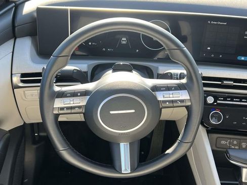 Certified 2025 Hyundai Tucson SEL image 14