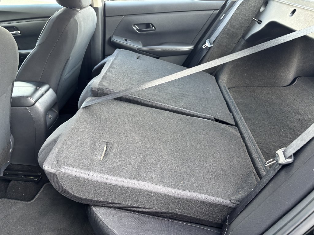 Used 2024 Nissan Sentra SV FWD image 25