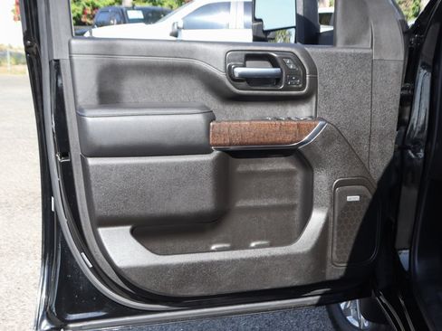 Used 2022 GMC Sierra 3500 Denali AWD/4WD image 17