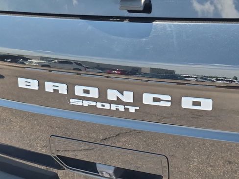 Used 2023 Ford Bronco Sport Outer Banks w/ Tech Package AWD/4WD image 12