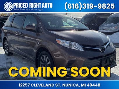 Used 2020 Toyota Sienna XLE