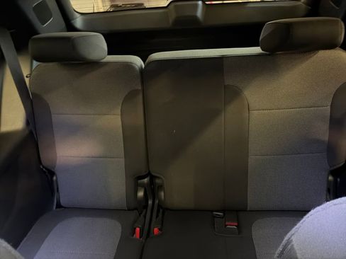 Used 2023 Chevrolet Traverse LT AWD/4WD image 18