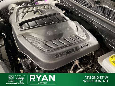 New 2026 Jeep Grand Wagoneer L Limited AWD/4WD image 20