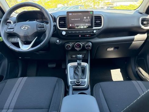 New 2026 Hyundai Venue SEL FWD image 16
