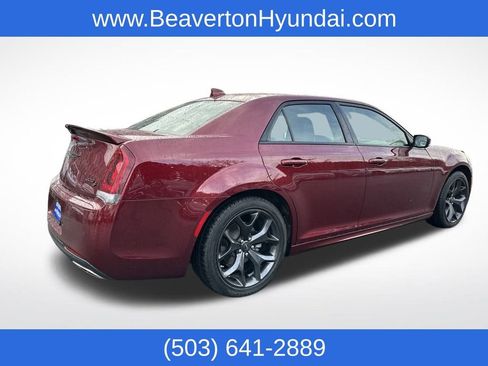 Used 2023 Chrysler 300 S w/ Comfort Group image 7