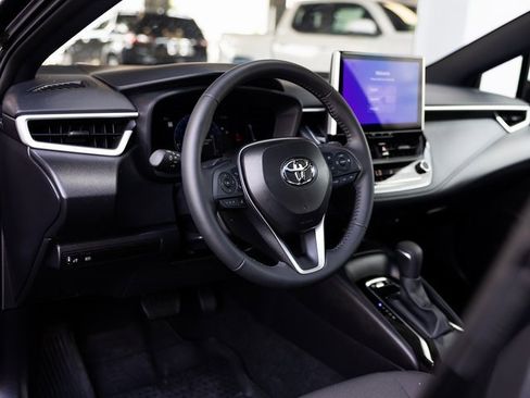 Certified 2025 Toyota Corolla SE w/ SE Premium Package image 13