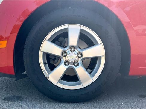 Used 2014 Chevrolet Cruze LT FWD image 9