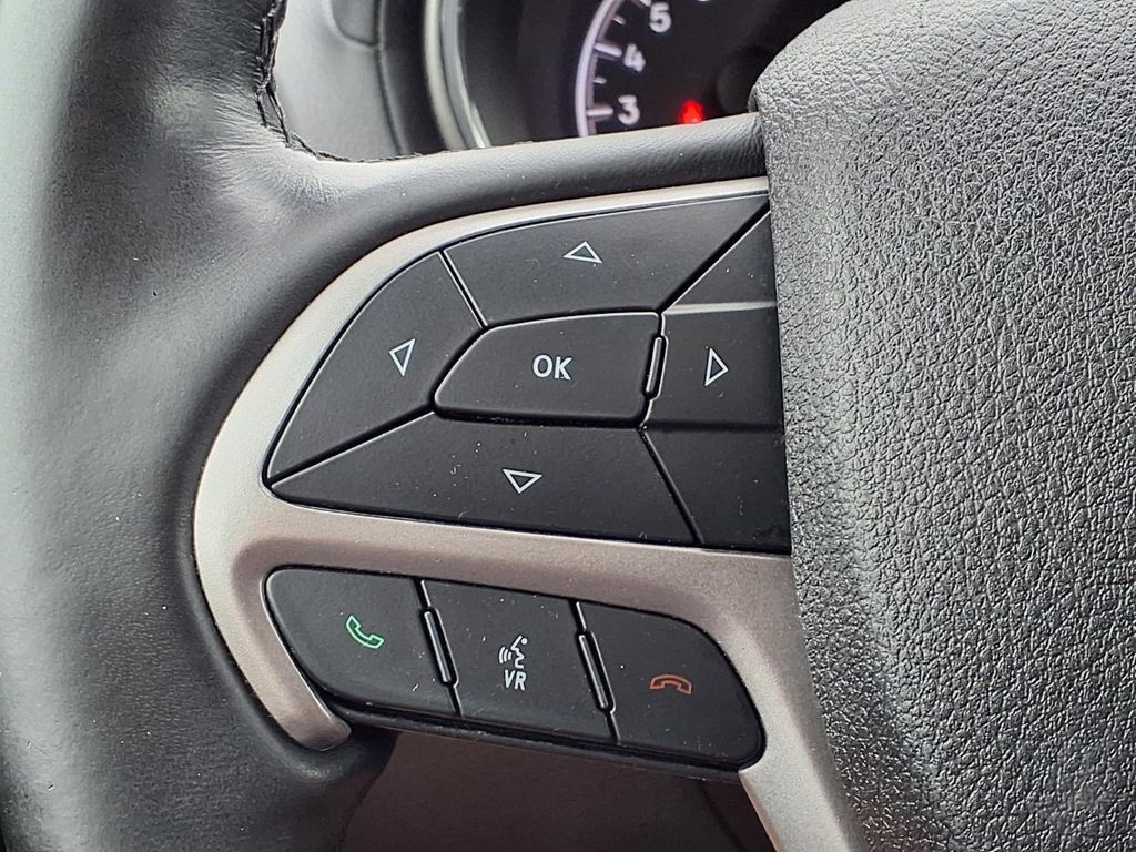 Used 2018 Jeep Grand Cherokee Limited AWD/4WD image 25