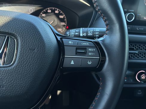 Used 2024 Honda HR-V Sport image 28